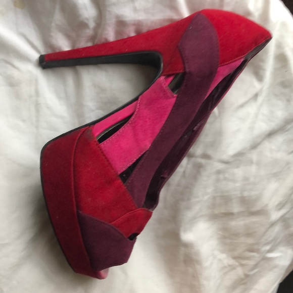 ❌ SOLD || Bakers Multi-Colored Peep-Toe Pumps - Picture 4 of 4